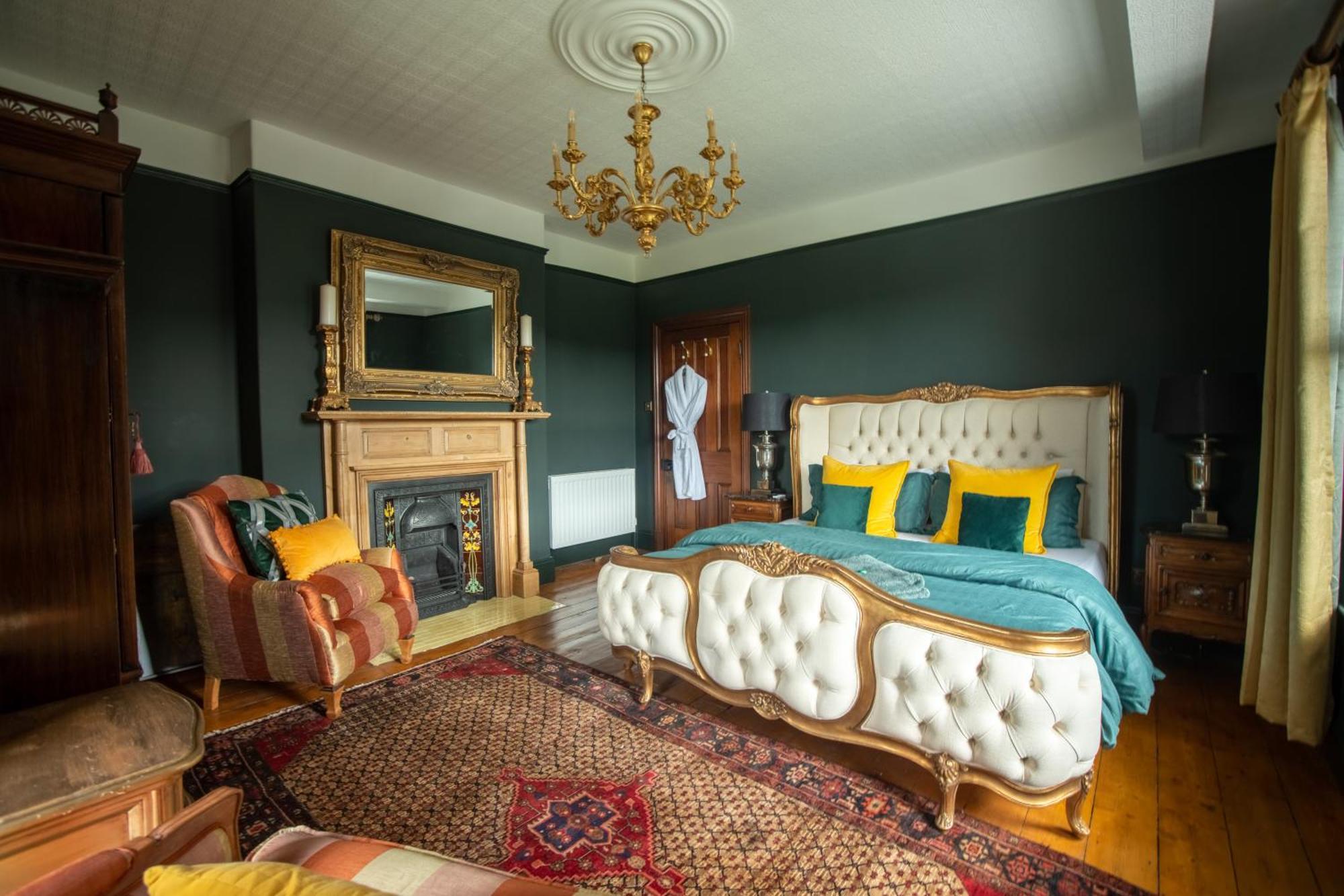 Appartement House Of Brohedyn à Newcastle Emlyn Extérieur photo